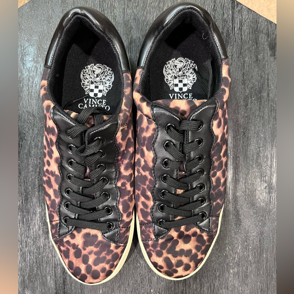 Vince Camuto Senlie Comfort Sneakers, Women's Size 7.5